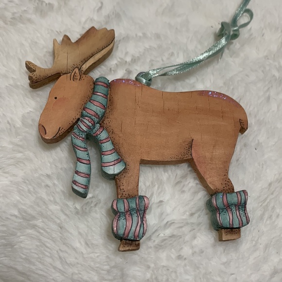 Alaska Moose wood ornament Mary Harper #2 - Picture 14 of 15